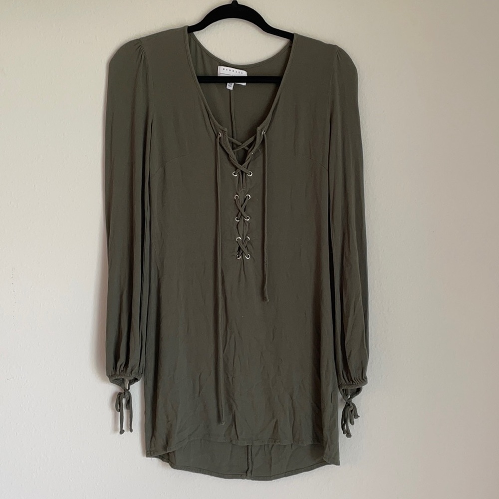 Green long sleeve Kendall and Kylie dress